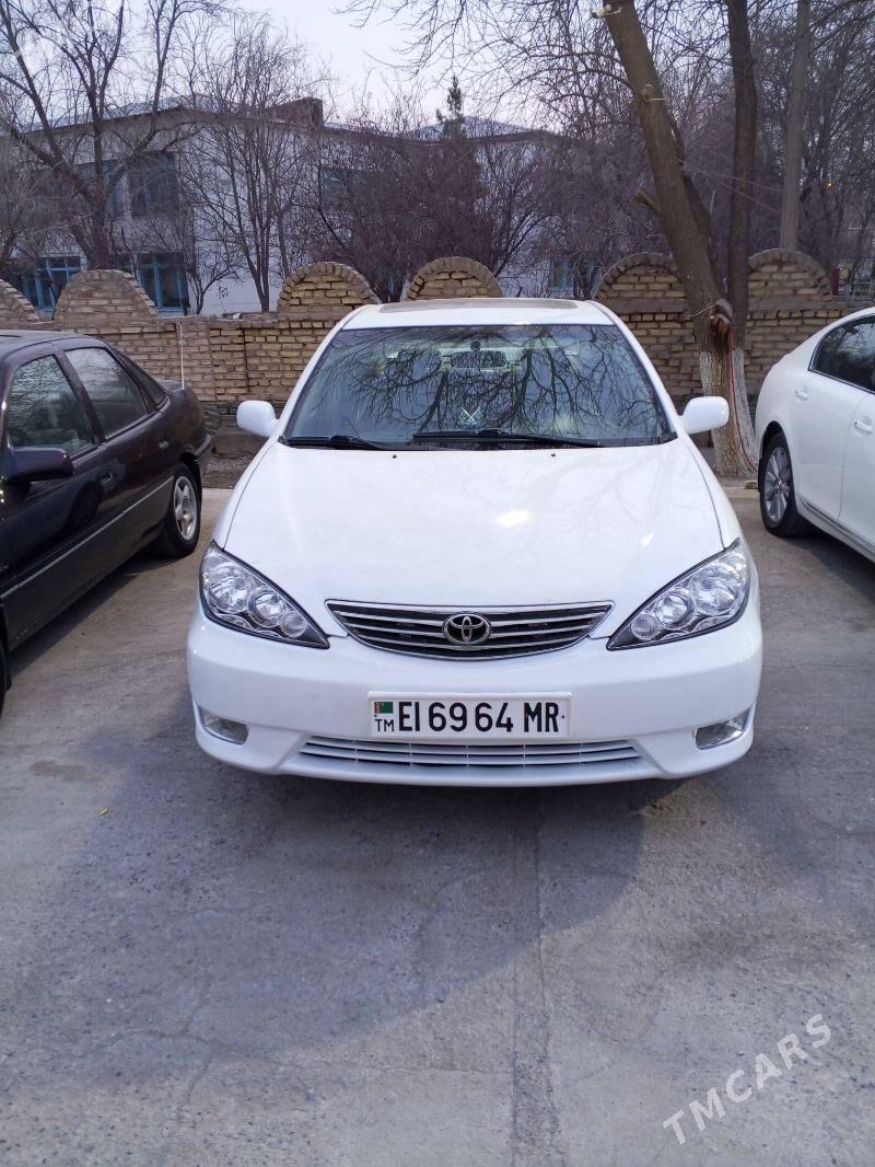 Toyota Camry 2004 - 230 000 TMT - Мары - img 1