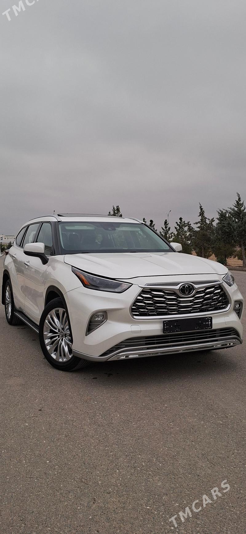 Toyota Highlander 2022 - 620 000 TMT - Улица Ататурка - img 1