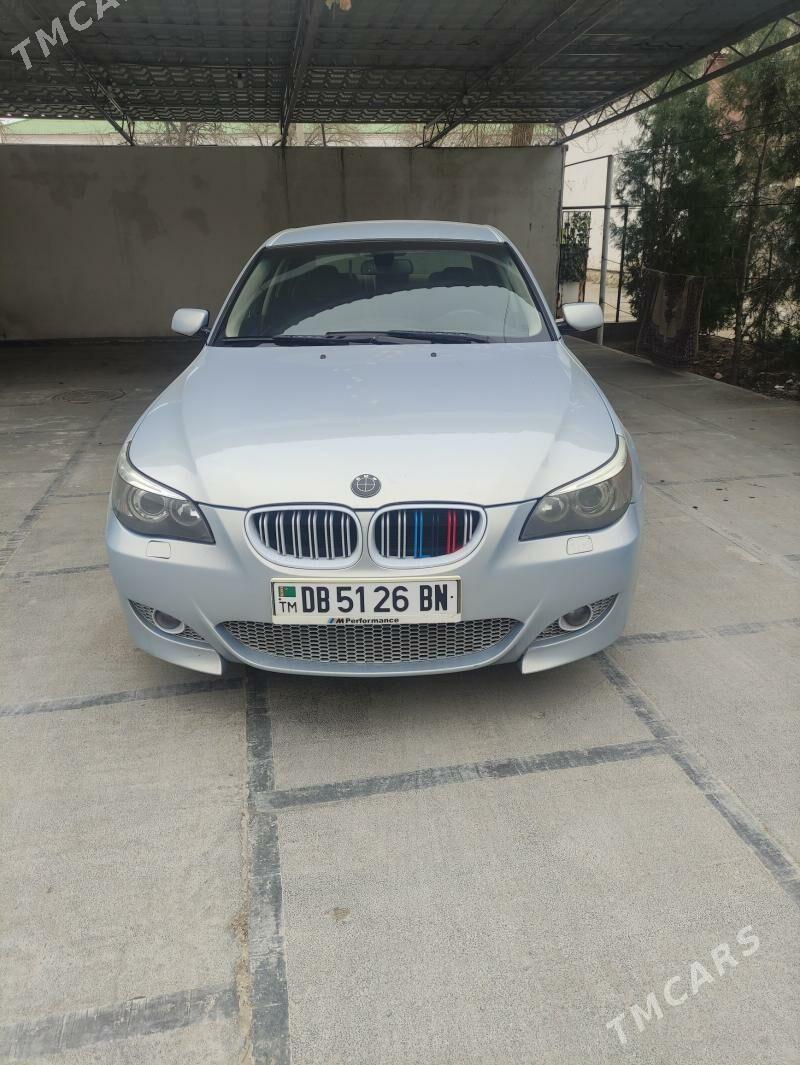 BMW E60 2004 - 150 000 TMT - Балканабат - img 1