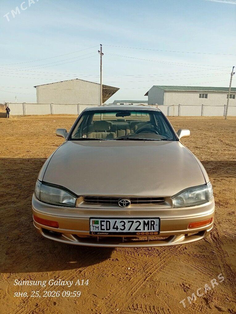 Toyota Camry 1993 - 80 000 TMT - Sakarçäge - img 1