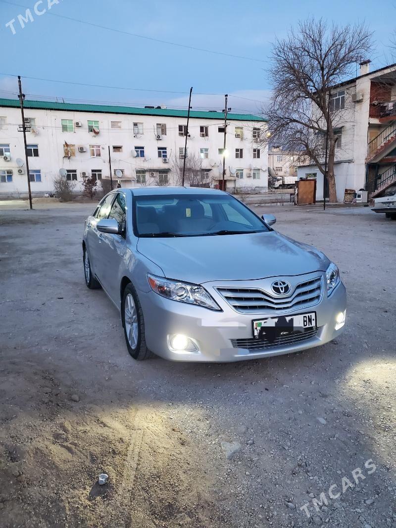 Toyota Camry 2011 - 230 000 TMT - Балканабат - img 1