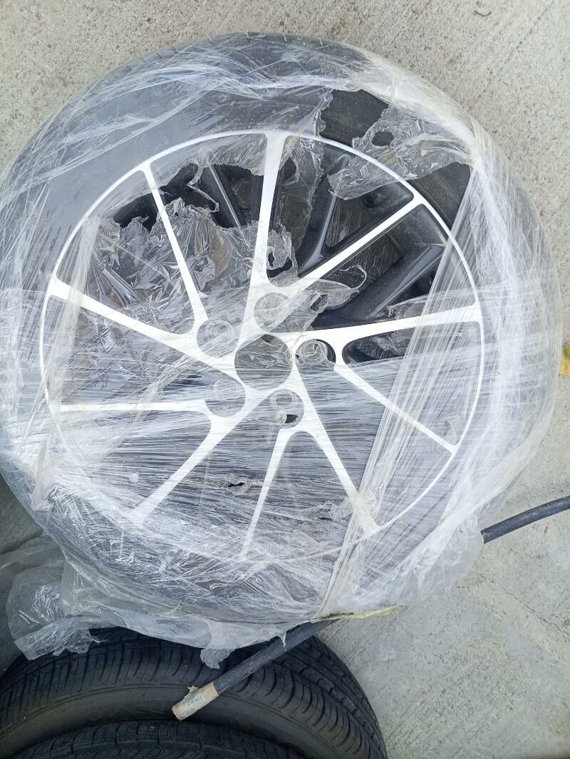 Lexus es haliji diska 17lik 14 000 TMT - Ашхабад - img 1