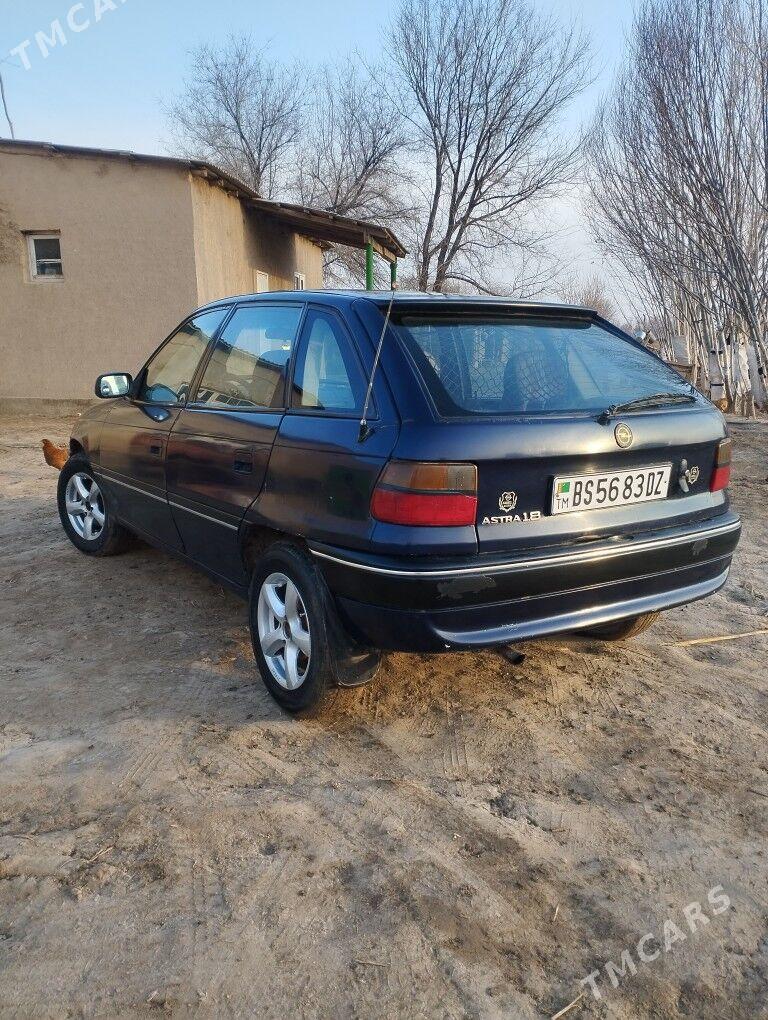 Opel Astra 1993 - 40 000 TMT - Кёнеургенч - img 1