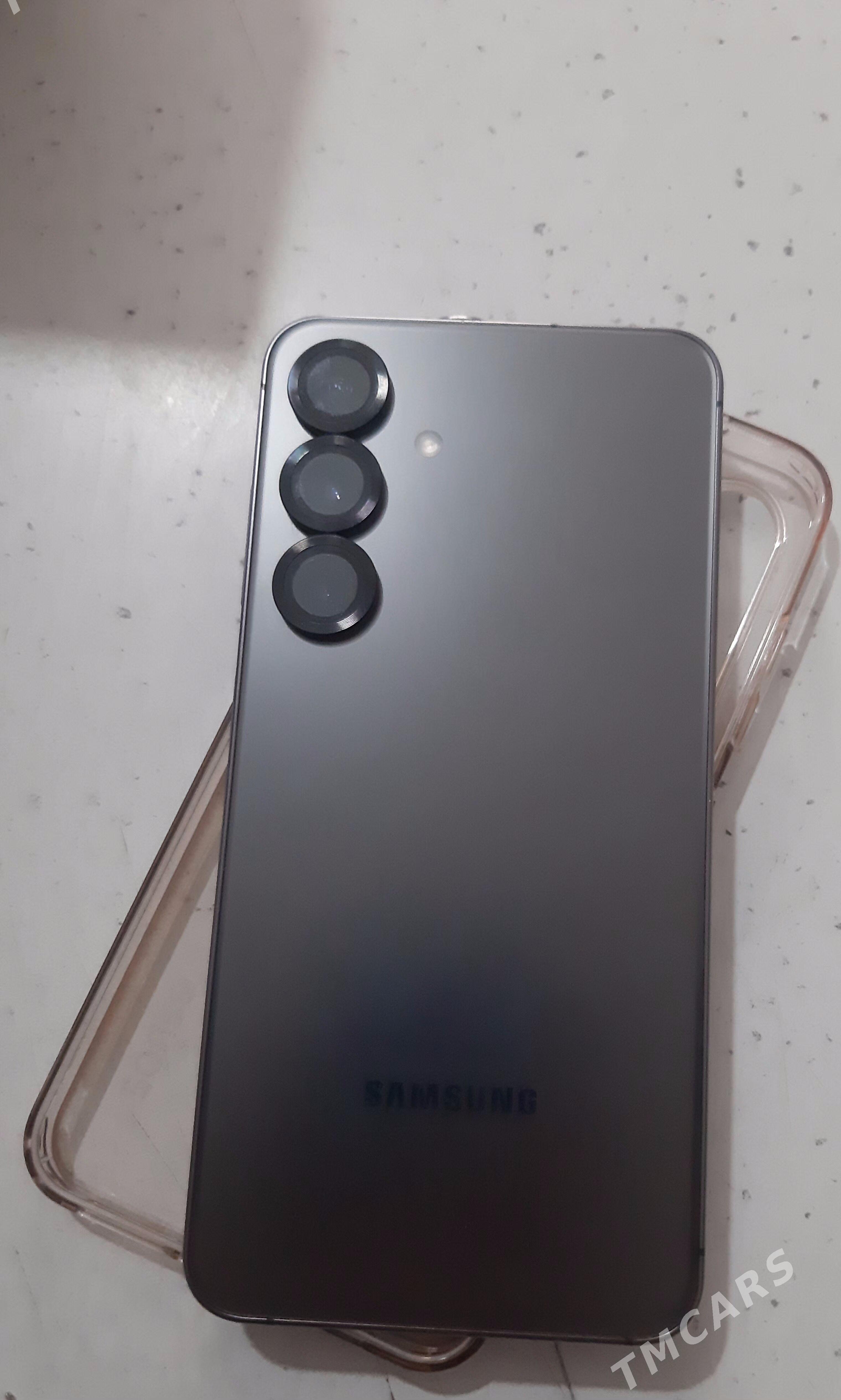 s24 8/256 - Hitrowka - img 1