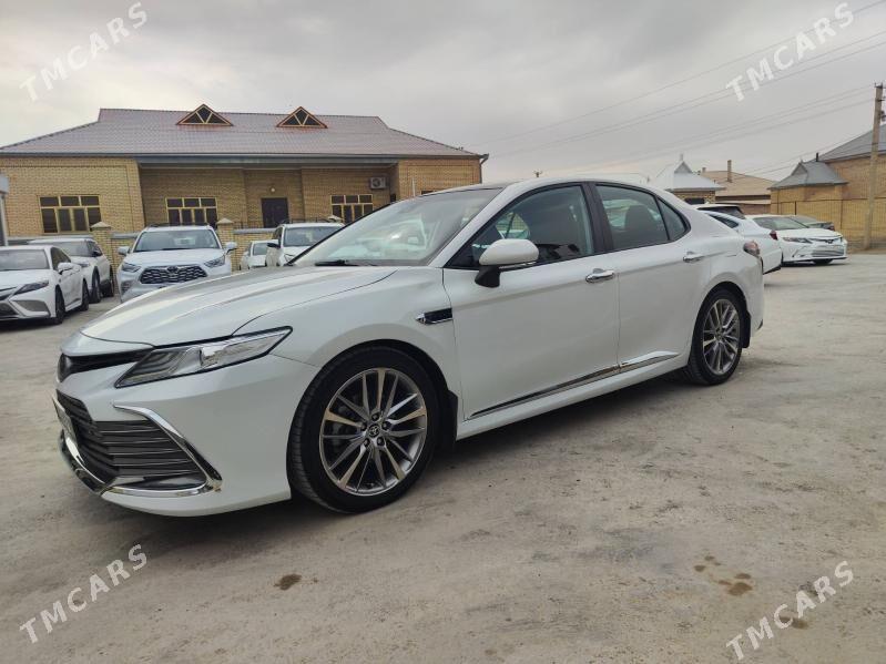Toyota Camry 2021 - 400 000 TMT - Мары - img 1