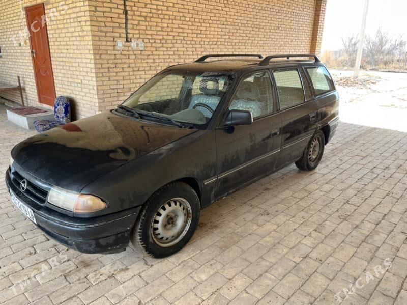 Opel Astra 1992 - 28 000 TMT - Halaç - img 1