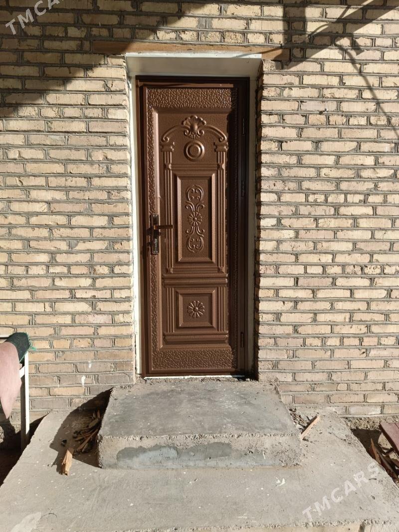 Demit gapy - Sakarçäge - img 1