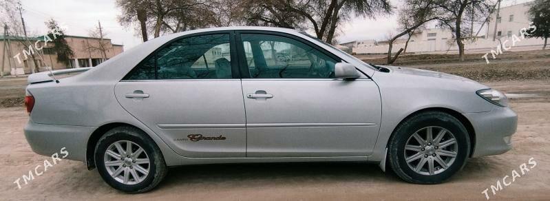 Toyota Camry 2004 - 213 000 TMT - етр. Туркменбаши - img 1