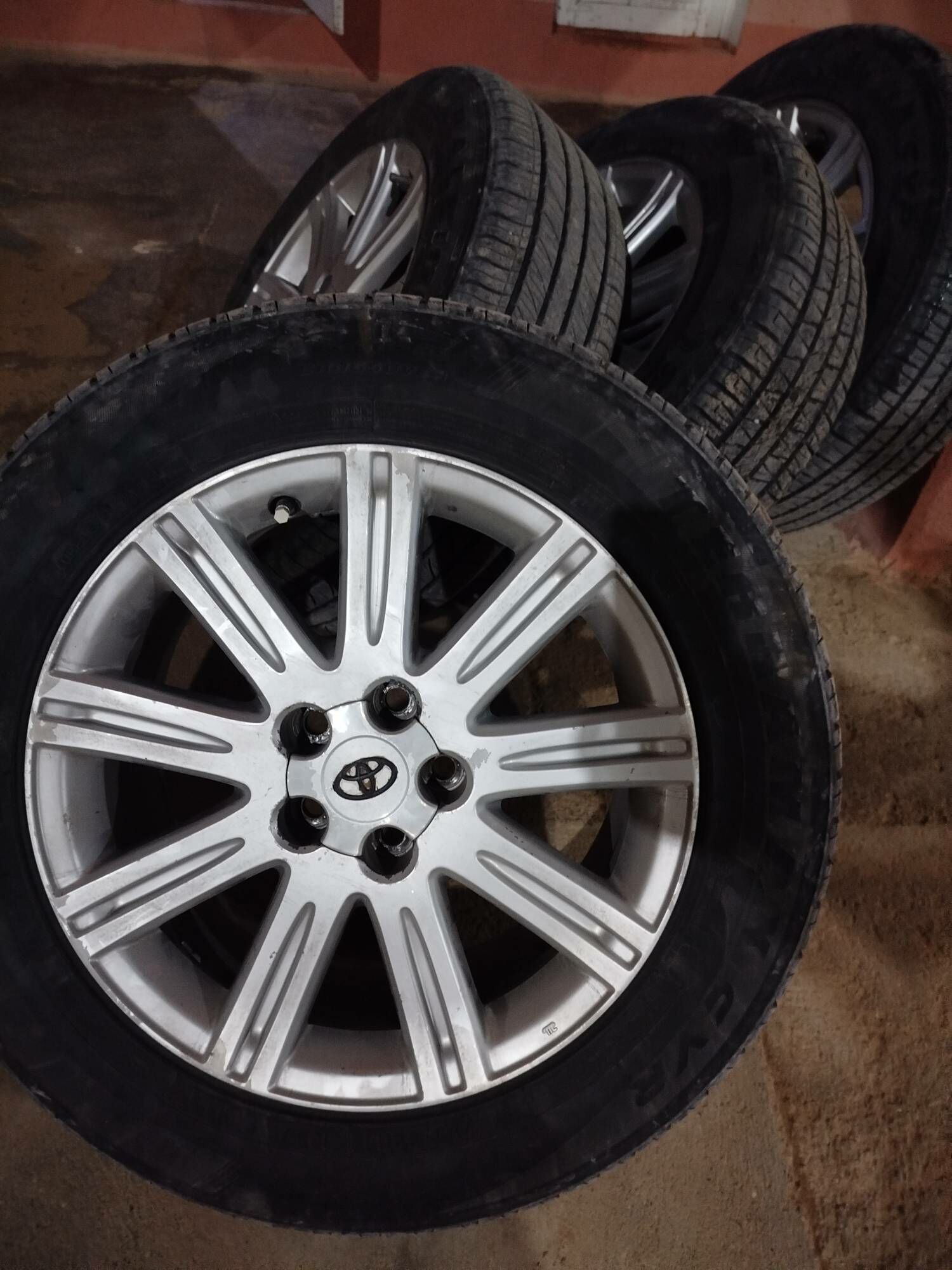 18 lik diksa 3 000 TMT - Векильбазар - img 1