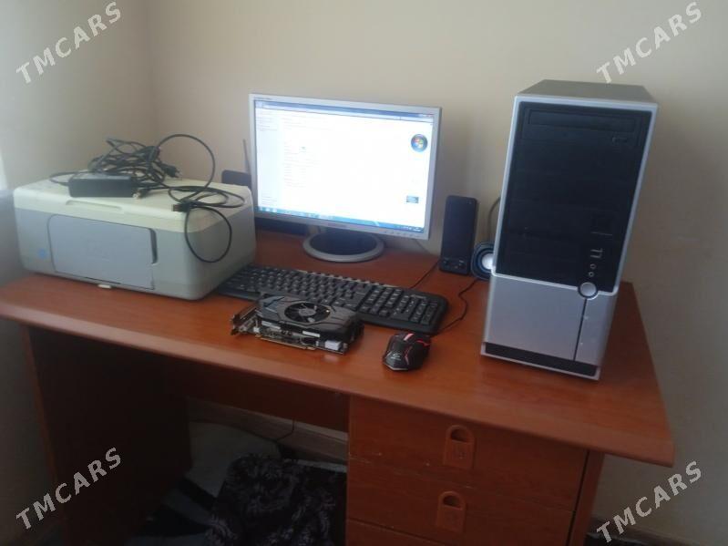 Домашний комп стол бн - Türkmenbaşy - img 1