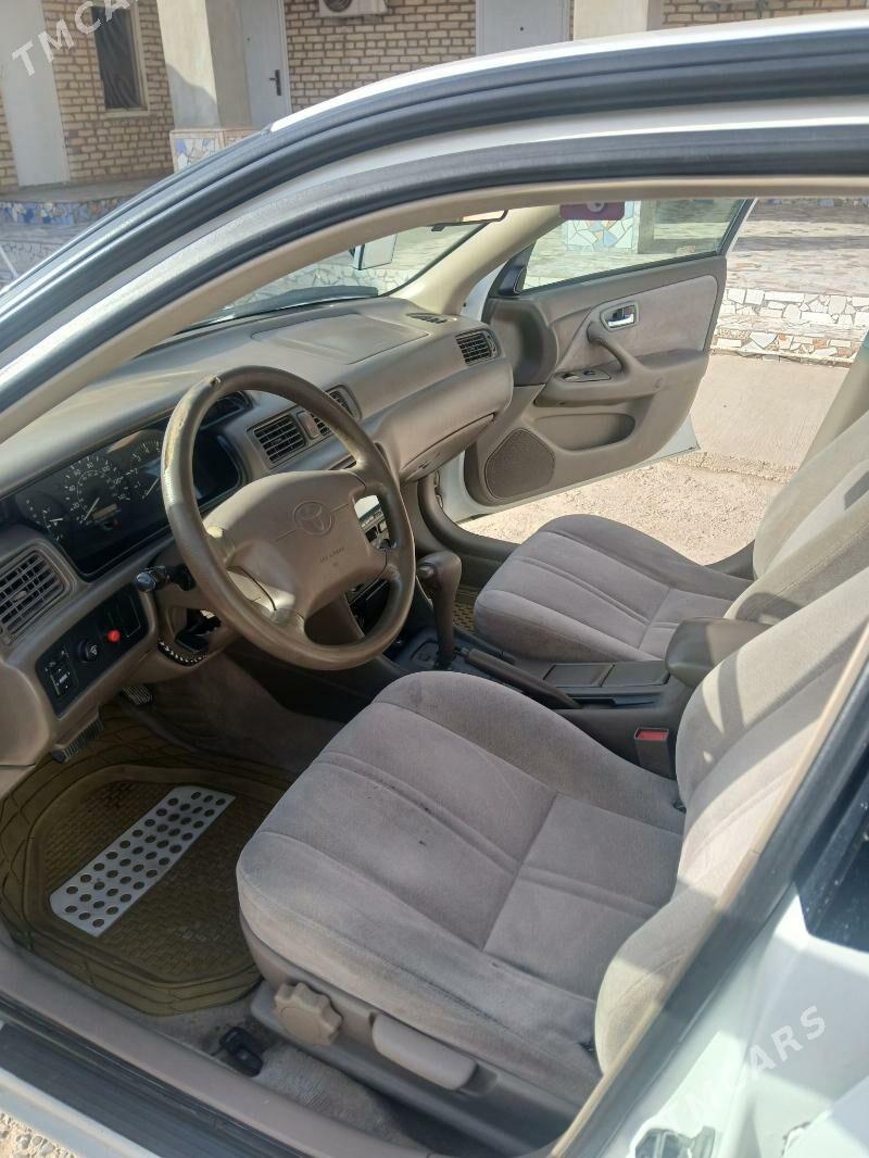 Toyota Camry 1998 - 130 000 TMT - Tejen - img 1