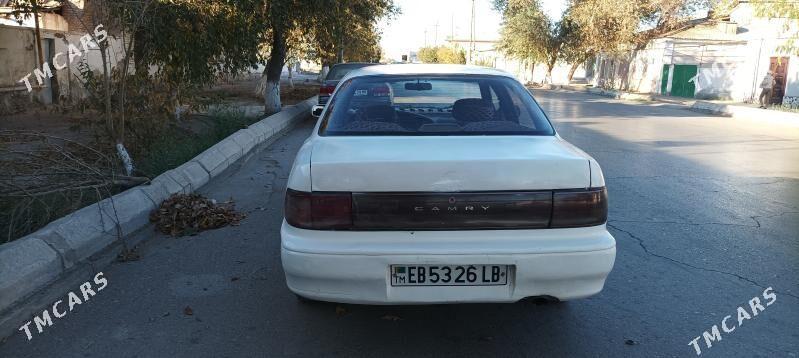 Toyota Camry 1991 - 40 000 TMT - Туркменабат - img 1