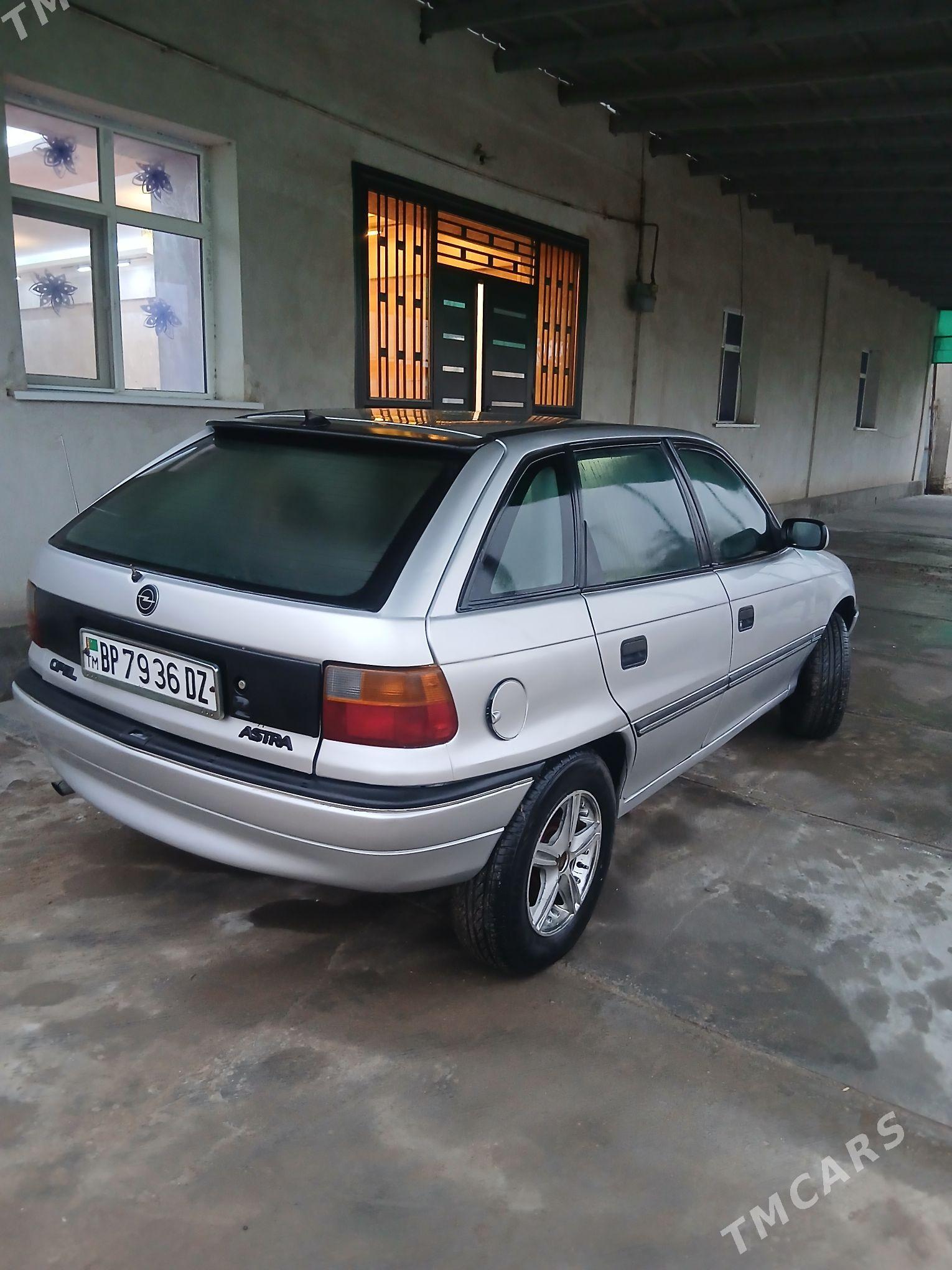 Opel Astra 1992 - 35 000 TMT - Дашогуз - img 1