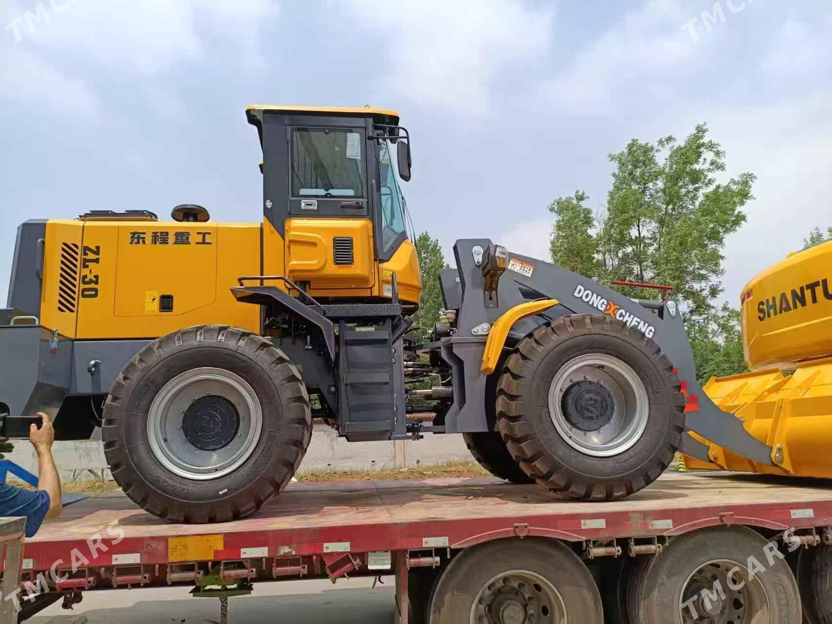 Dongfeng Special Truck 2025 - 400 000 TMT - Теджен - img 1