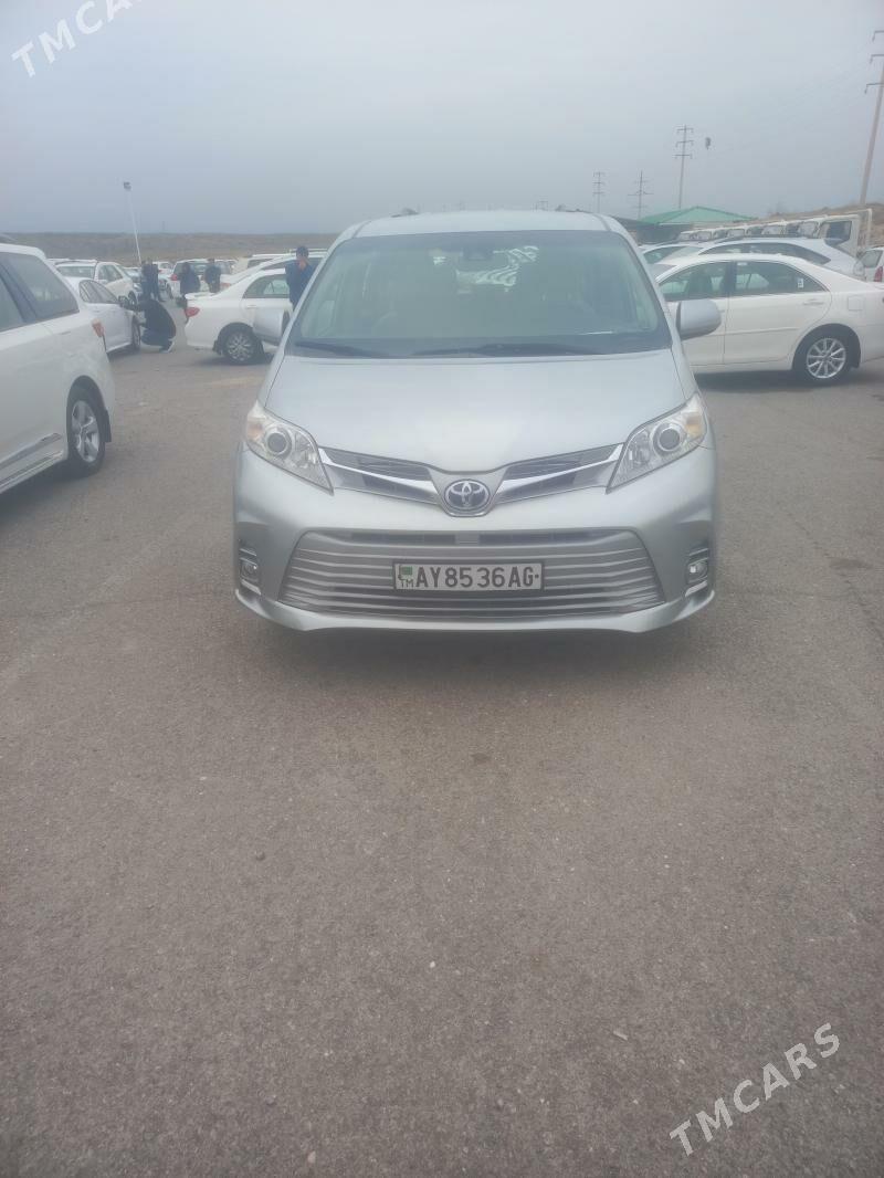 Toyota Sienna 2019 - 430 000 TMT - Ашхабад - img 1
