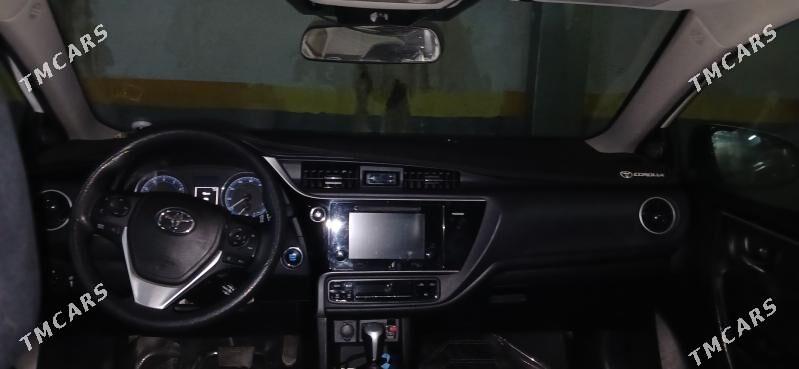 Toyota Corolla 2017 - 240 000 TMT - Podwoýski köç. (Bitarap Türkmenistan şaýoly) - img 1