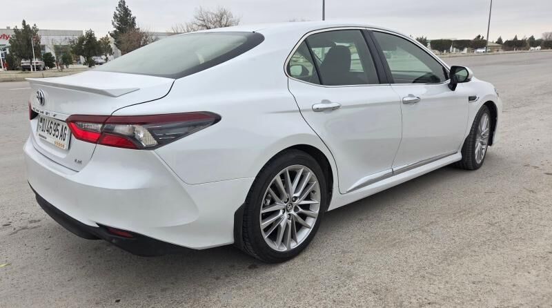 Toyota Camry 2021 - 214 000 TMT - Кëши - img 1