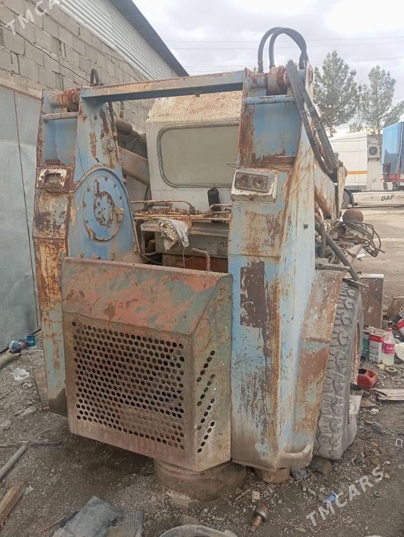 Bobcat S650 1998 - 20 000 TMT - Бузмеин - img 1