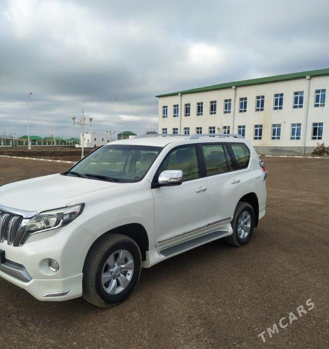 Toyota Land Cruiser Prado 2014 - 580 000 TMT - Гурбансолтан Едже - img 1