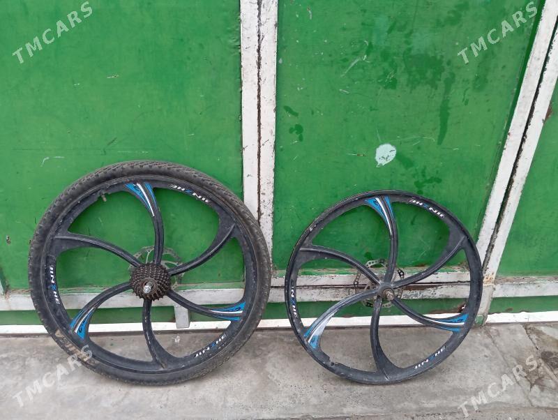 tigir teker disga gyssagly bmw - Bedew - img 1