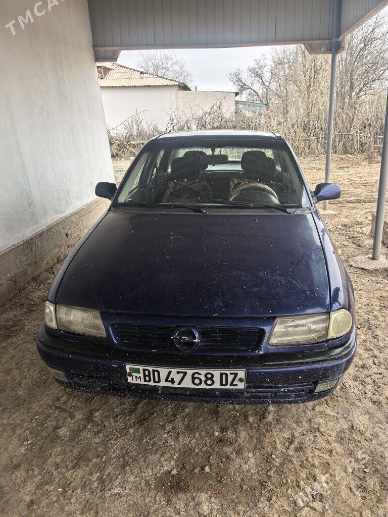 Opel Astra 1996 - 55 000 TMT - етр. Туркменбаши - img 1