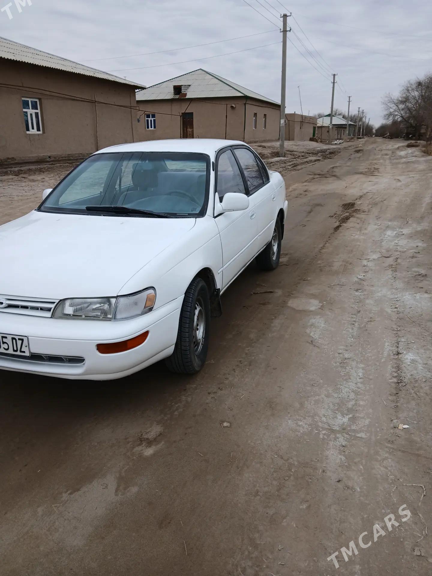 Toyota Corolla 1993 - 60 000 TMT - Гурбансолтан Едже - img 1