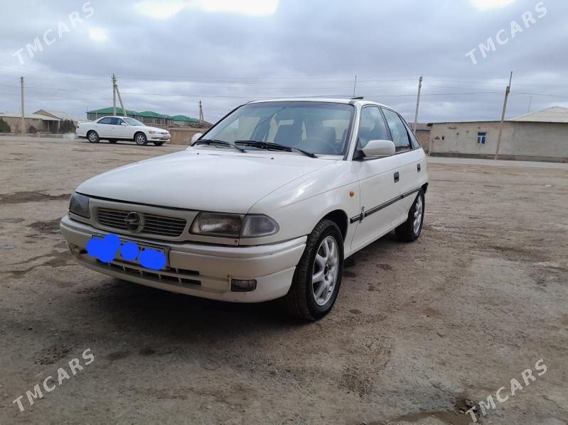 Opel Astra 1996 - 50 000 TMT - Губадаг - img 1