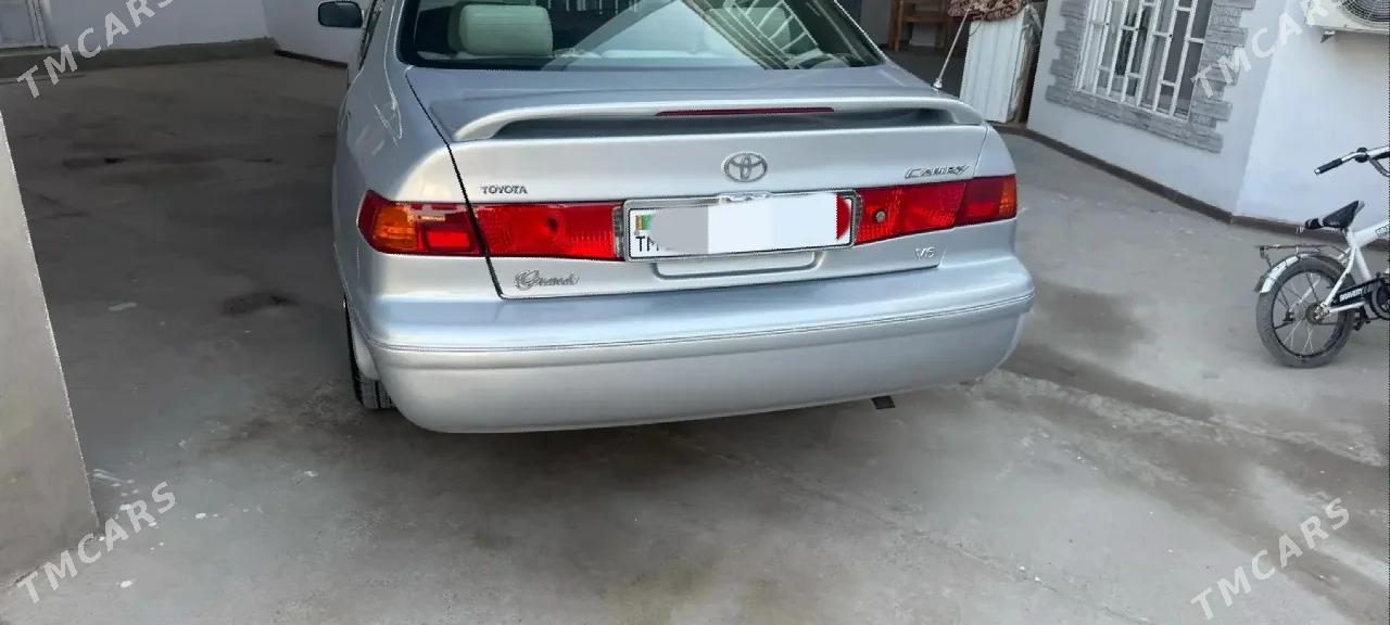 Toyota Camry 1997 - 150 000 TMT - Бахарден - img 1