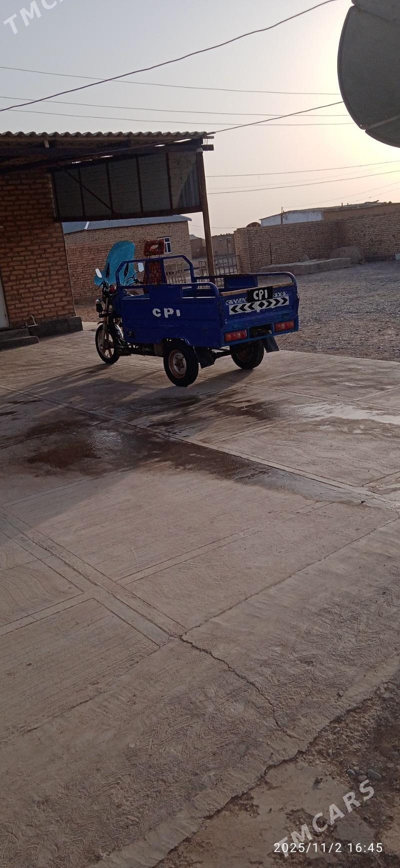 Fekon FK200-14G 2017 - 17 000 TMT - Sarahs - img 1