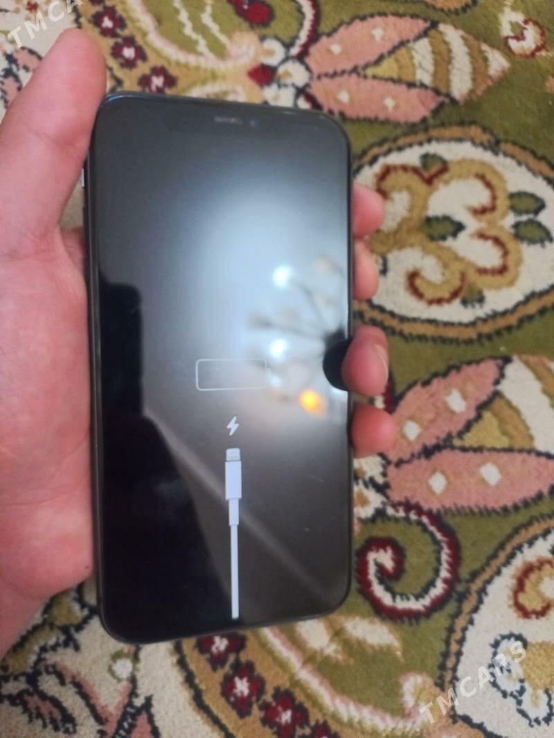 iphone11 - Büzmeýin - img 1