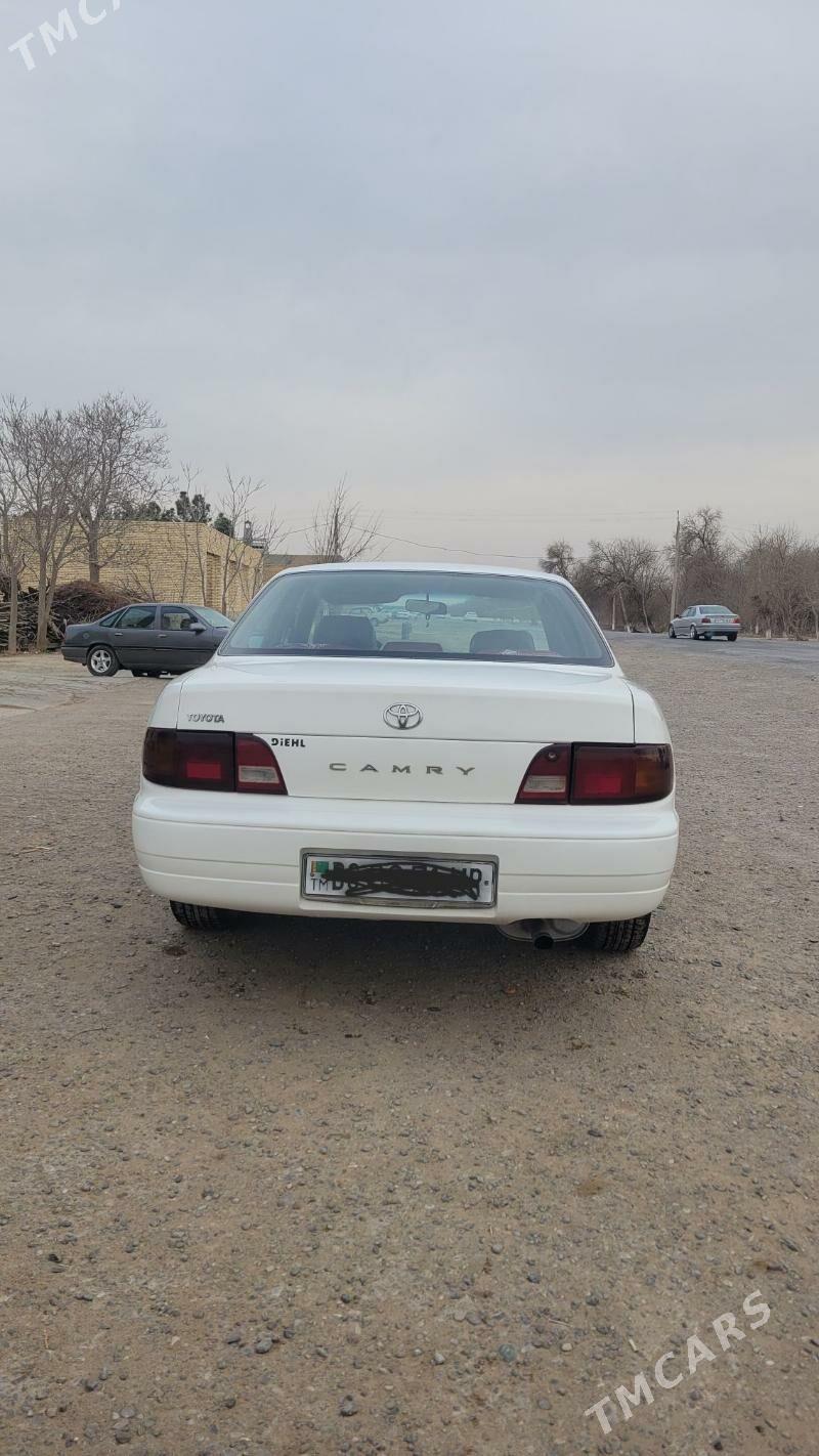 Toyota Camry 1996 - 100 000 TMT - Sakarçäge - img 1