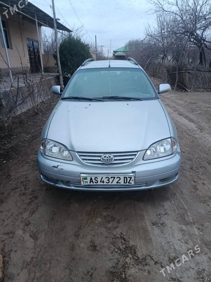 Toyota Avensis 2002 - 100 000 TMT - Дашогуз - img 1