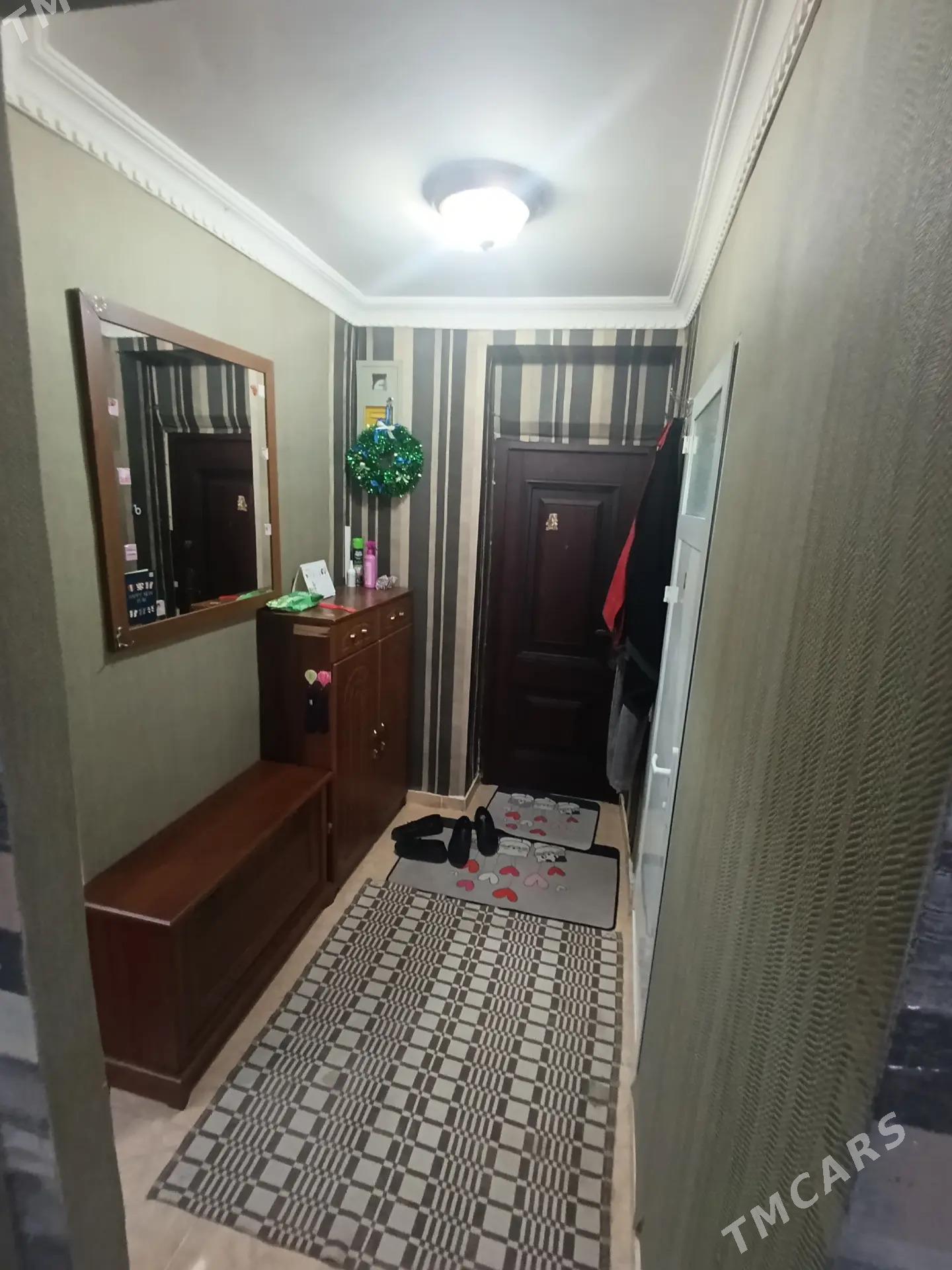 1 kom 2 edilen swobodan ugry - 2 мкр - img 1