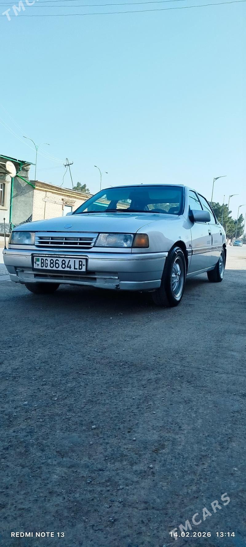 Opel Vectra 1992 - 30 000 TMT - Farap - img 1