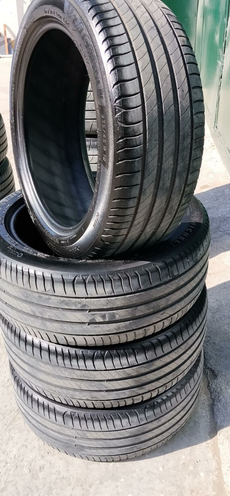 235 45 18 Mishelin 24Ý 4 500 TMT - Garadamak - img 1