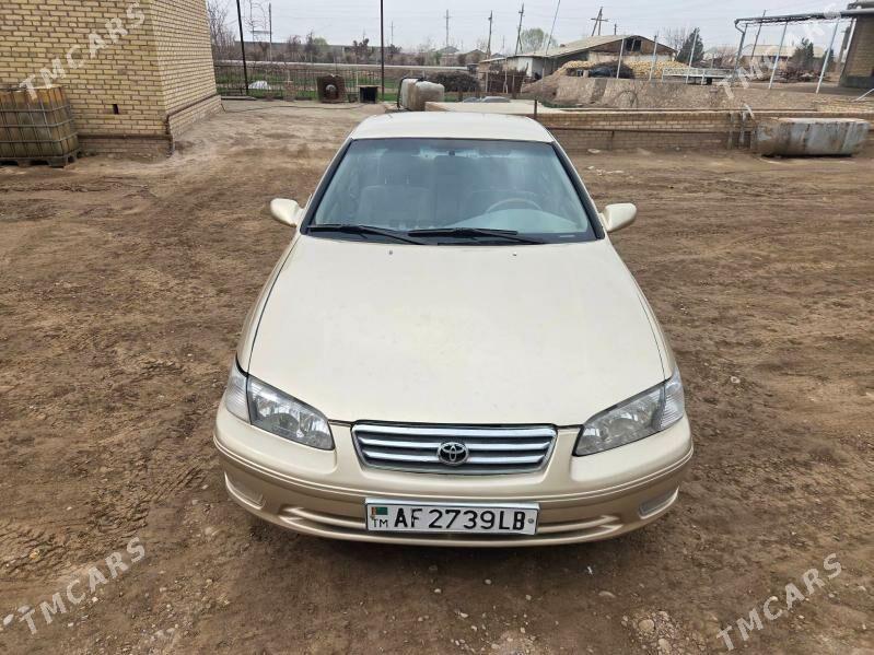 Toyota Camry 2001 - 140 000 TMT - Керки - img 1