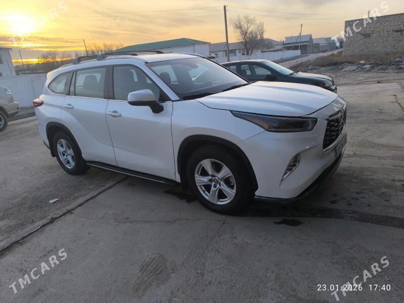 Toyota Highlander 2021 - 500 000 TMT - Gurbansoltan Eje - img 1