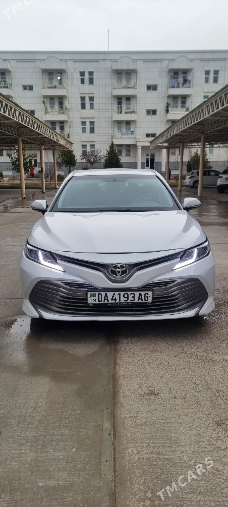 Toyota Camry 2018 - 250 000 TMT - Ашхабад - img 1