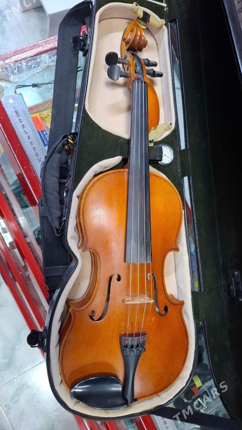 Skripka 4/4 Karl Höfner - Балканабат - img 1