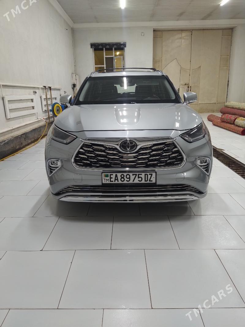 Toyota Highlander 2021 - 600 000 TMT - Кёнеургенч - img 1