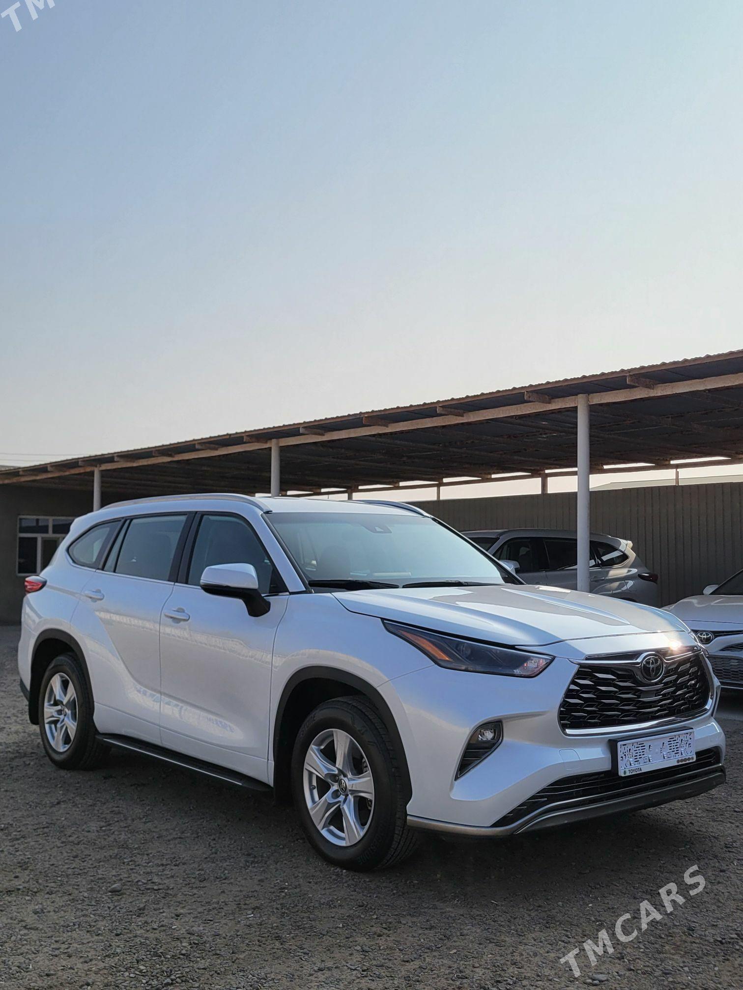 Toyota Highlander 2022 - 460 000 TMT - Мары - img 1