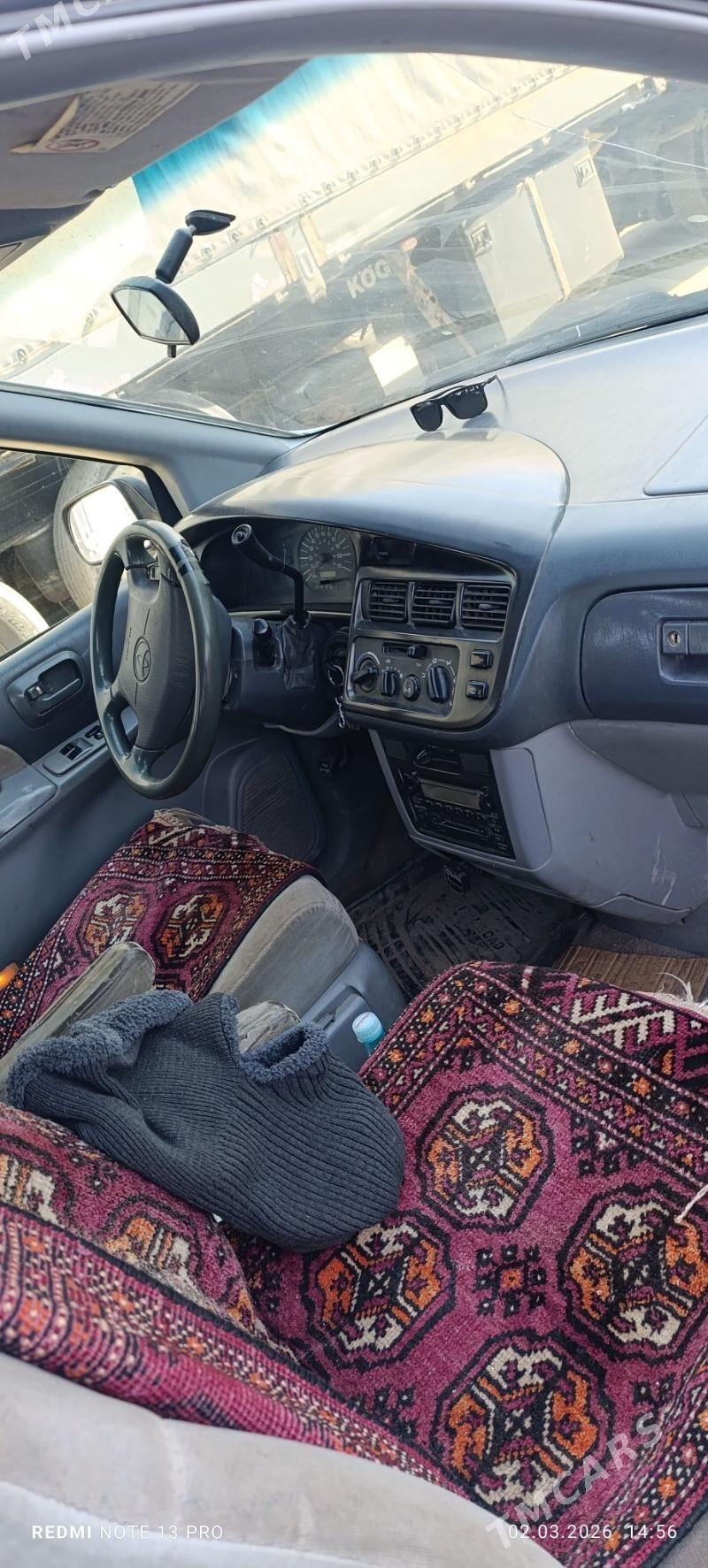 Toyota Sienna 1999 - 190 000 TMT - Дашогуз - img 1