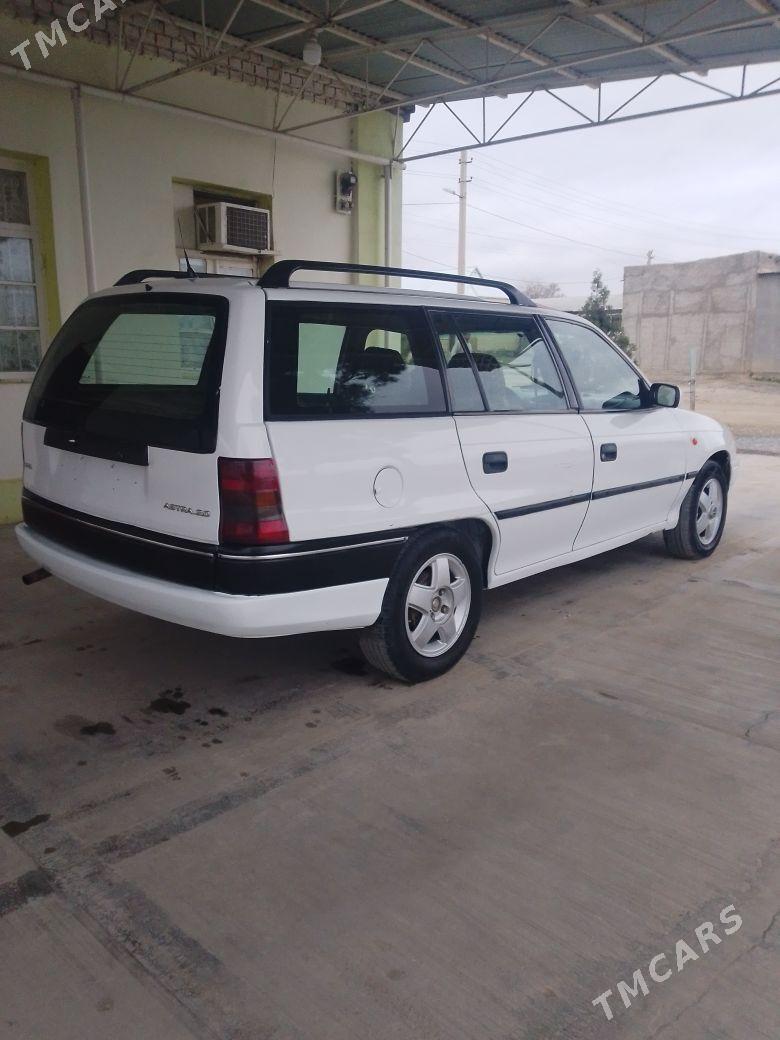 Opel Astra 1996 - 40 000 TMT - Бахарден - img 1