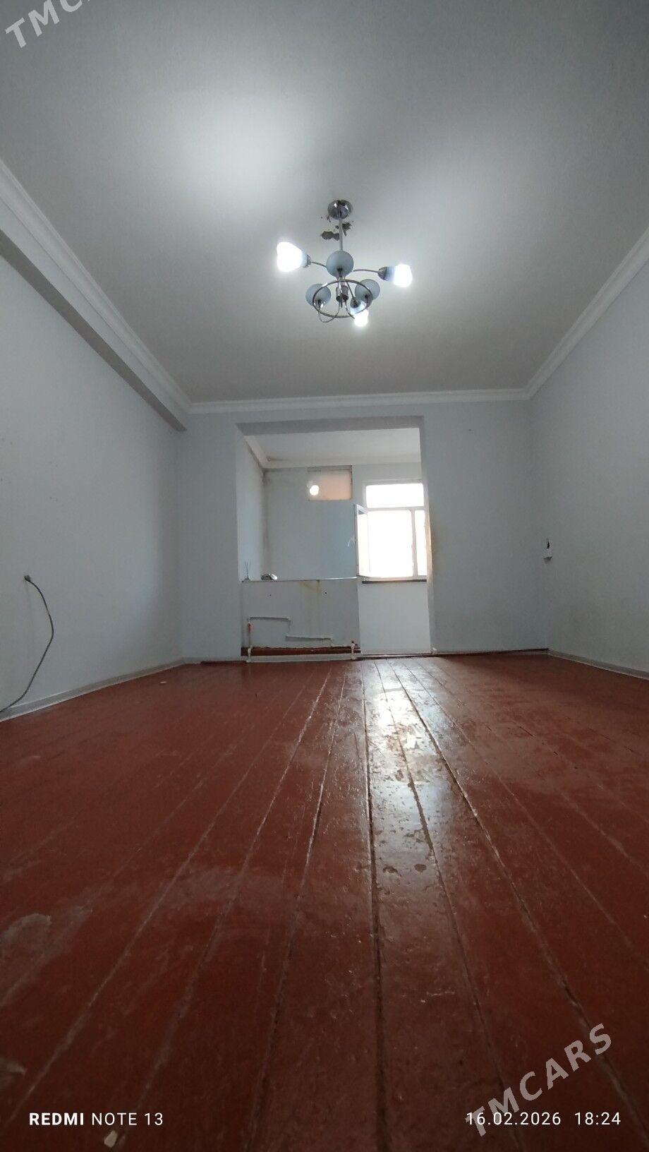 Безмеин Томатный 3ком квартира - Büzmeýin - img 1