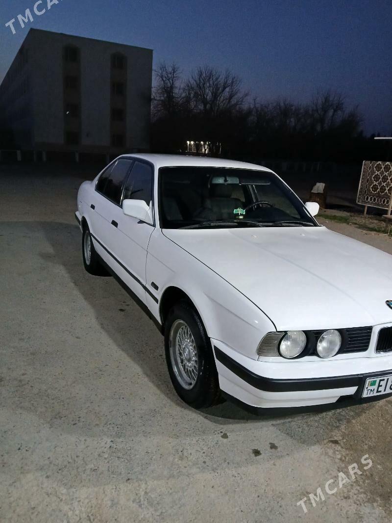 BMW 525 1990 - 65 000 TMT - Мары - img 1