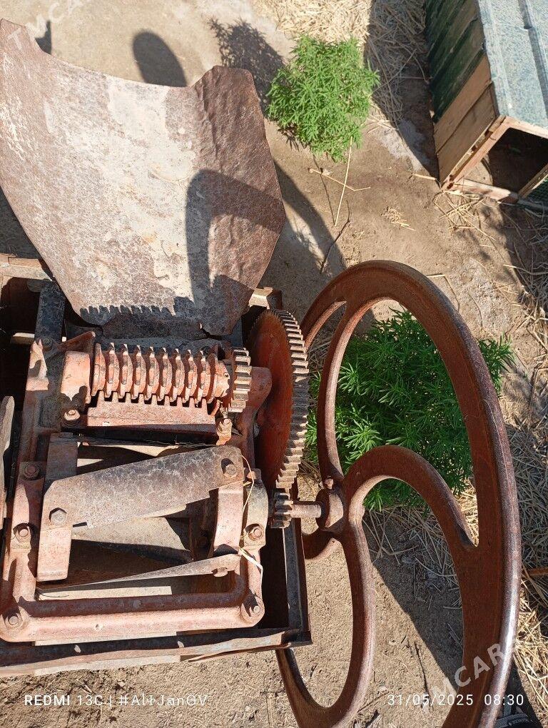 Ot geçiriji - Дянев - img 1