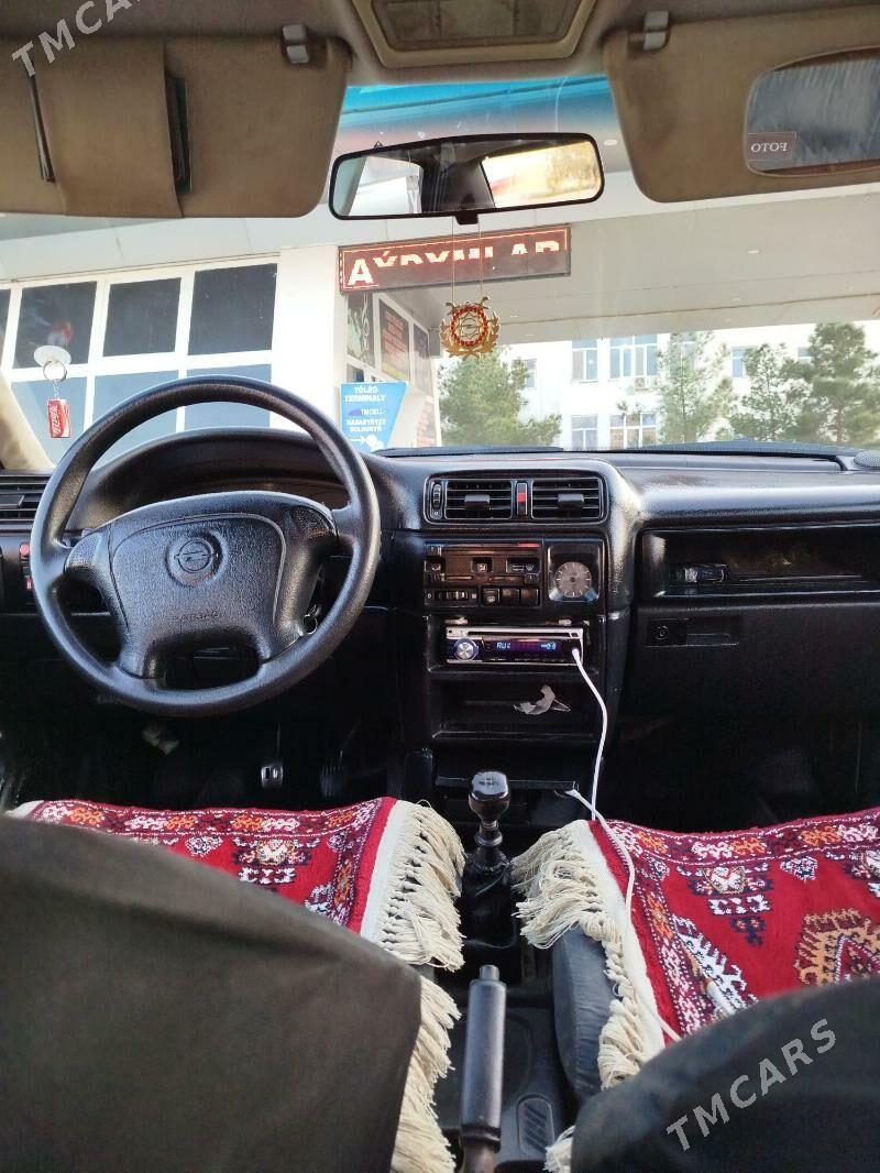 Opel Vectra 1992 - 48 000 TMT - Мургап - img 1