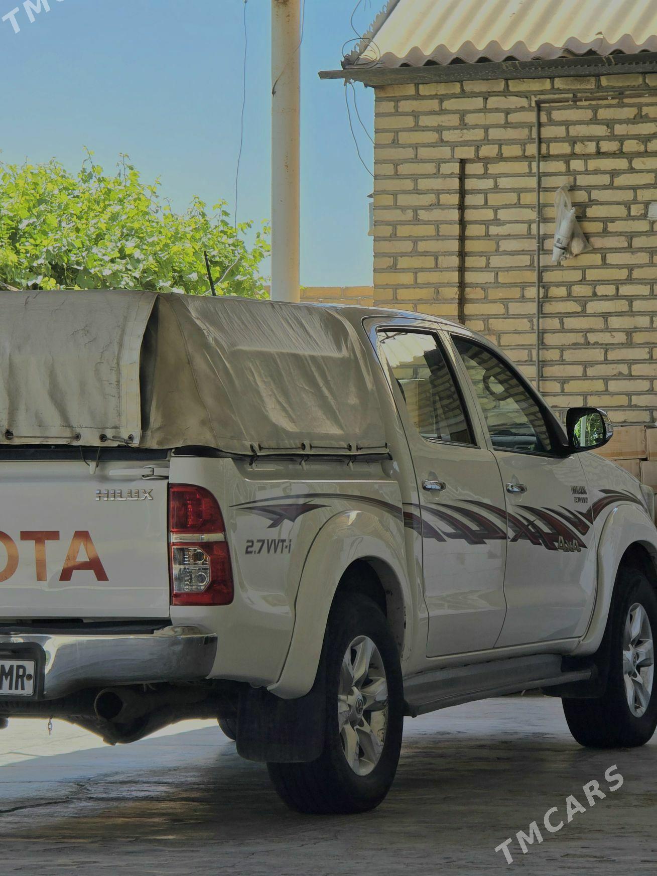 Toyota Hilux 2014 - 410 000 TMT - Mary - img 1