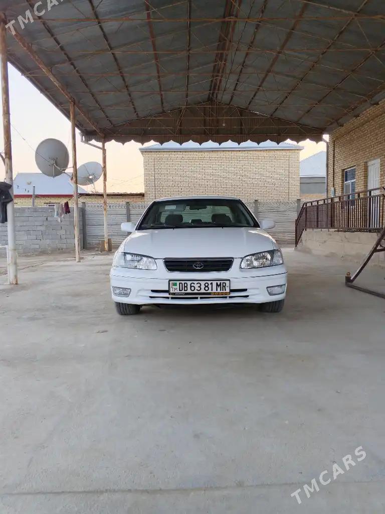 Toyota Camry 2000 - 156 000 TMT - Мары - img 1