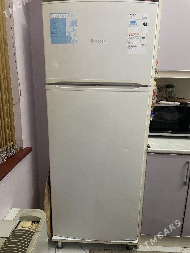 holodilnik boch - Garadamak Şor - img 1
